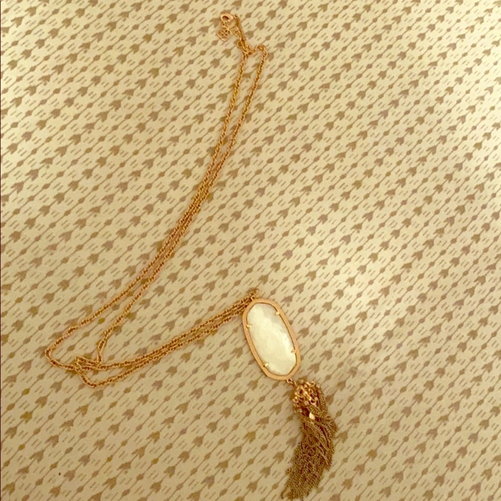 Kendra Scott pendent